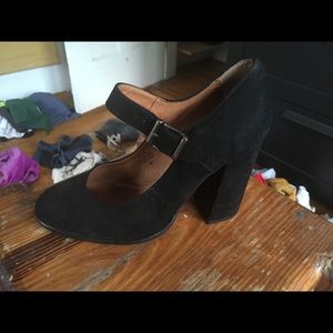 Steve Madden Mary Jane buckled heel velvet pumps